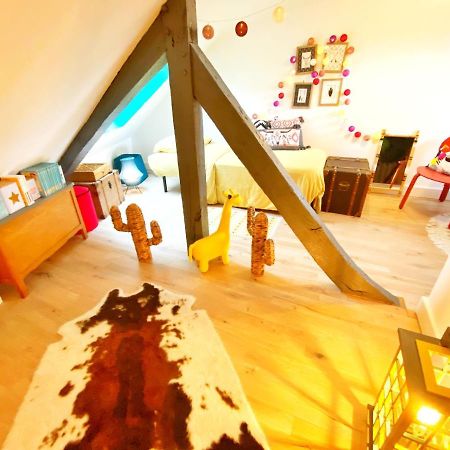 Marie Et Brieuc _ Duplex Lumineux Colore Atypique Face Cathedrale 쎙브히육 외부 사진