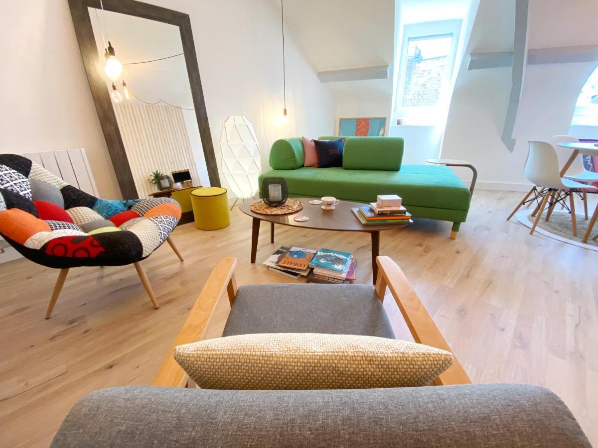 Marie Et Brieuc _ Duplex Lumineux Colore Atypique Face Cathedrale 쎙브히육 외부 사진